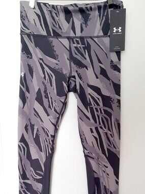 Under Armour Women’s Fitted High Rise Ankle Leggings Reflect Printed Size M NWT